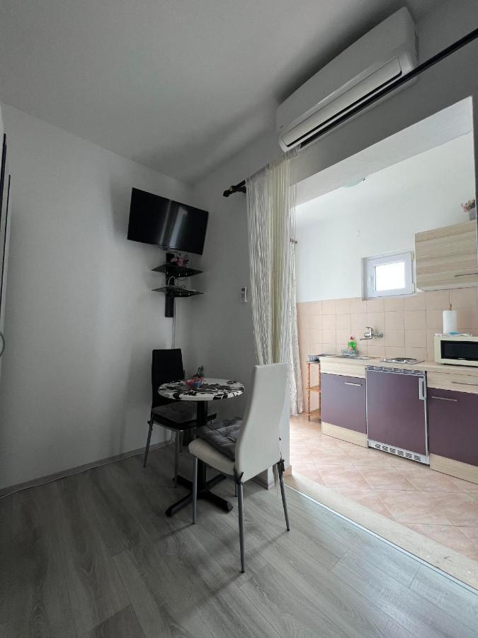 Apartment Lira 2 Млини Екстериор снимка